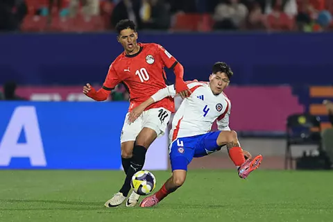 دقيقة بدقيقة.. مباراة مصيرية بالمونديال.. شباب مصر 0-0 تشيلي.. فرصة ضائعة